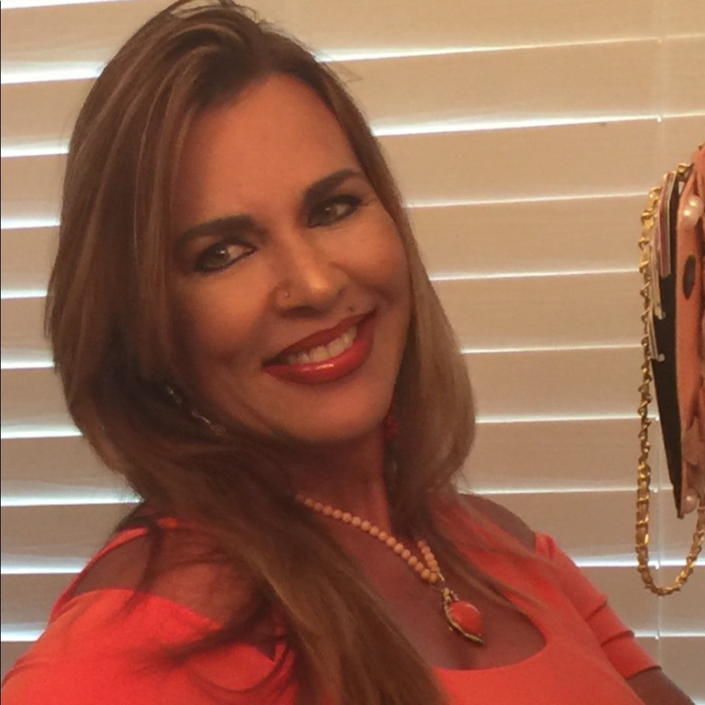 Meet your Posher, Maria t